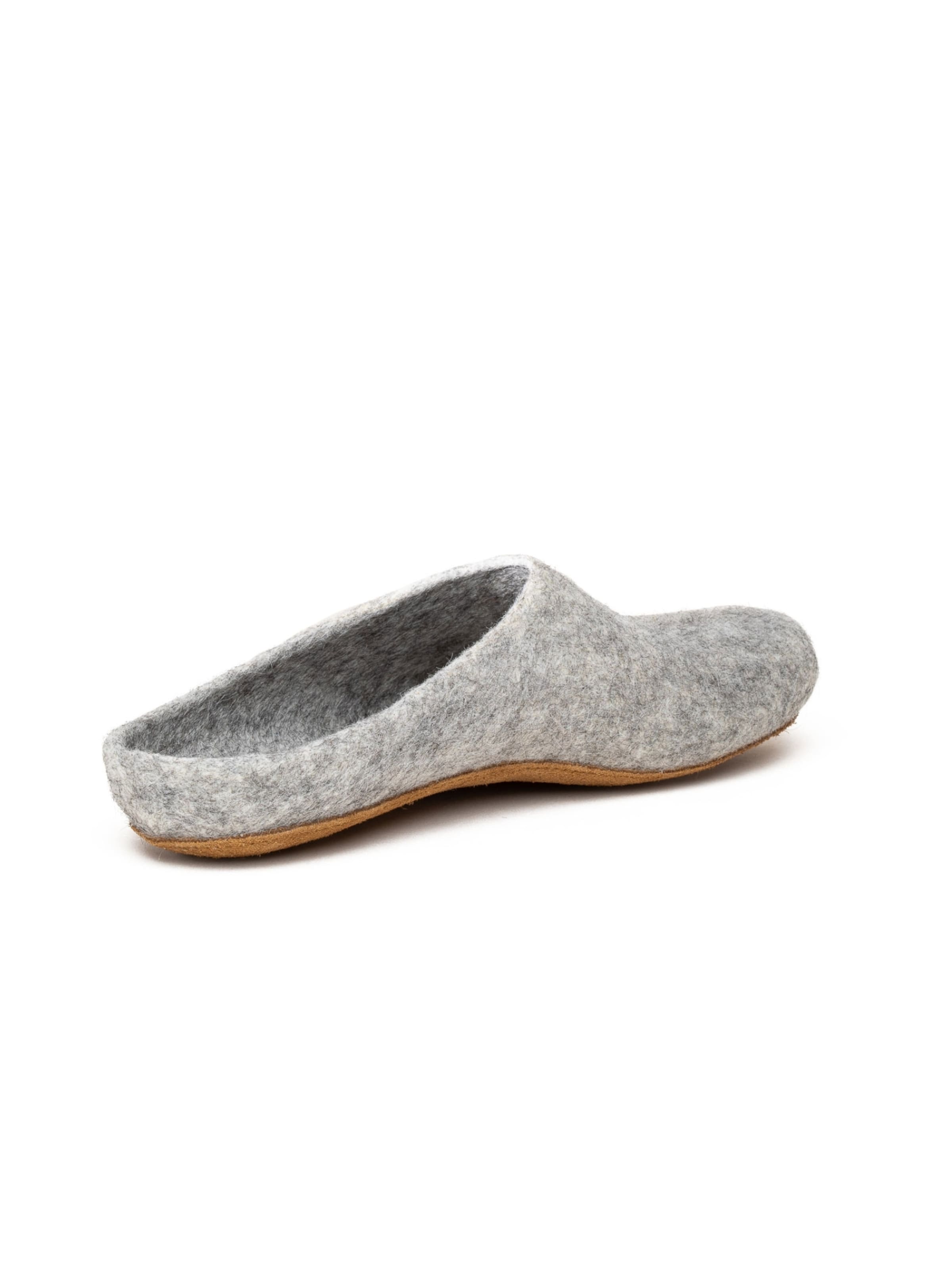 MagicFelt Slippers 'Filzpantoffel Magicfelt 713' in Grey