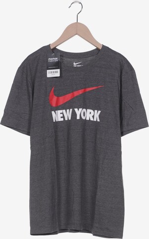 NIKE T-Shirt M in Grau: predná strana