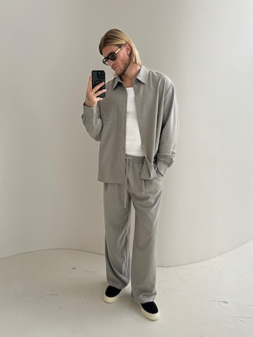 KARIA by Loris Karius Regular fit Πουκάμισο σε γκρι