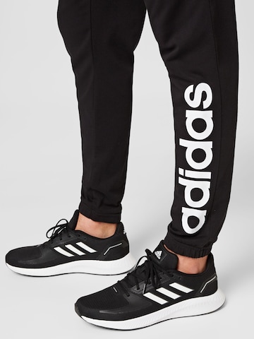 ADIDAS SPORTSWEAR - Slimfit Calças de desporto 'Essentials' em preto