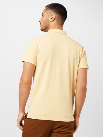 T-Shirt 'Silkeborg' Clean Cut Copenhagen en jaune