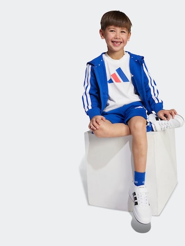 ADIDAS SPORTSWEAR - Camisa funcionais em branco