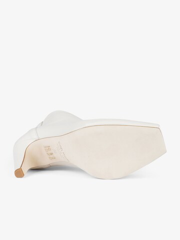GISEL MOIRE Ankle Boots 'Raffy' in Weiß