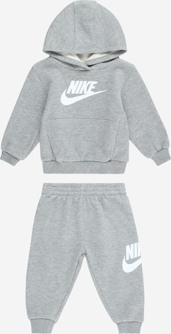 Nike Sportswear Jooksudress 'CLUB FLEECE', värv hall: eest vaates