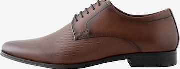 NextCipele na vezanje - smeđa boja: prednji dio