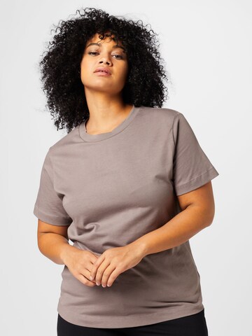 Tricou de la Calvin Klein Curve pe bej: față