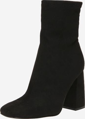 Bottines 'TRAVERSE' STEVE MADDEN en noir : devant