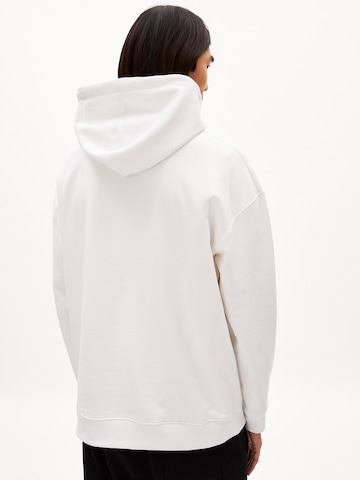 ARMEDANGELS Sweatshirt 'MAALI ICONIC' in White