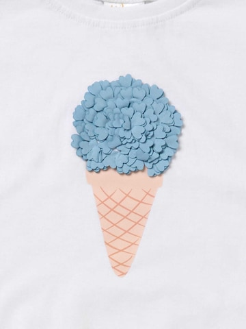 Miss Set 'Eis' in Wit