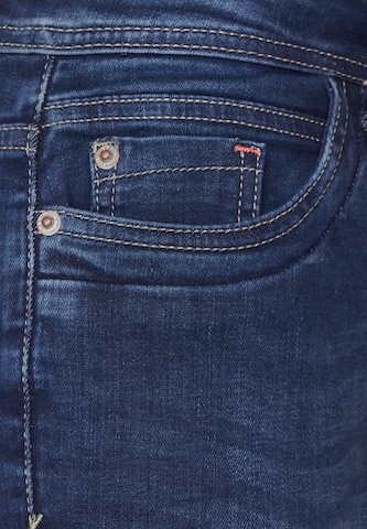 CECIL Loosefit Jeans 'Toronto ' in Blau
