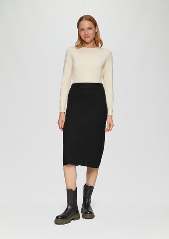 s.Oliver Skirt in Black: front