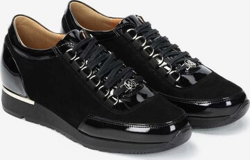 Sneaker bassa di Kazar in nero