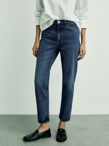 Regular Jeans de la MANGO pe albastru: față