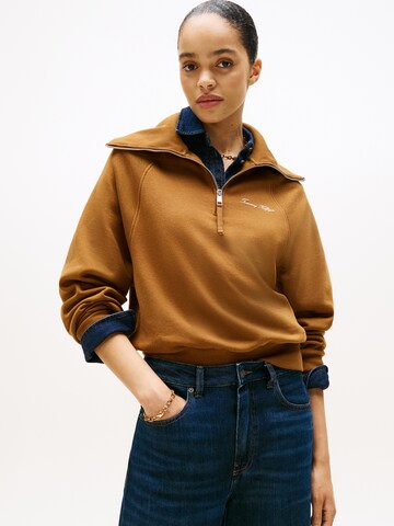 Felpa 'CLASSIC' di TOMMY HILFIGER in marrone: frontale