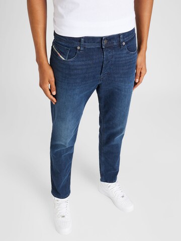 DIESEL Regular Jeans '2023 D-FINITIVE' in Blue: front