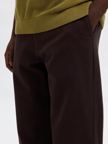SELECTED regular Bukser i brun