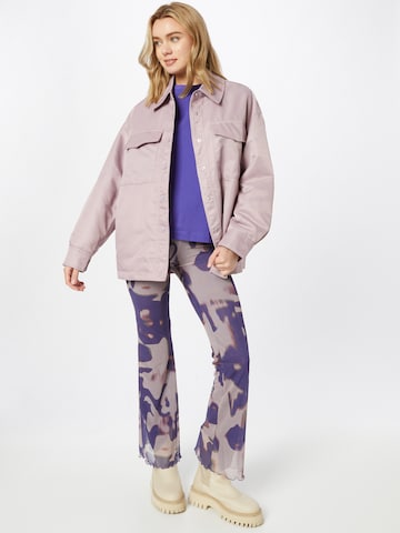 Gina Tricot Prehodna jakna 'Joline' | vijolična barva