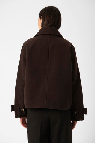 SOAKED IN LUXURY Overgangsjakke 'Rubie' i brun