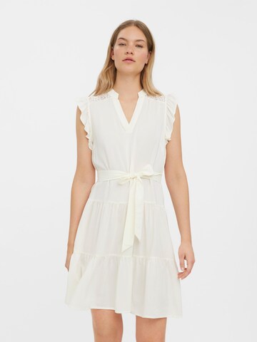 VERO MODA - Vestido camisero 'Asta' en blanco: frente