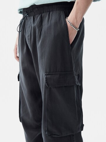 Loosefit Pantaloni cargo 'Chrysanthemum' di VAMOS CLO in grigio