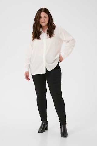 T-shirt 'KCada ' KAFFE CURVE en blanc