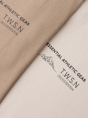 Maglietta di TWO SOON in marrone