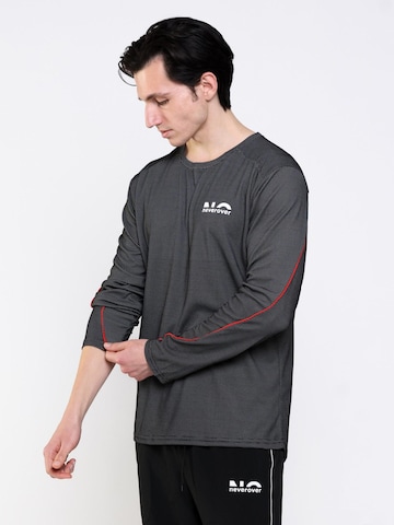 neverover Koszulka funkcyjna 'Men's Essential Striped Long Sleeve T-shirt' w kolorze czarny