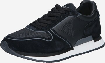 Sneaker low 'POTENZA' de la GUESS pe negru: față