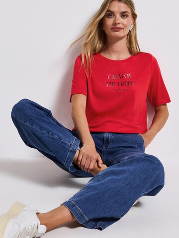 Tricou de la STREET ONE pe roșu