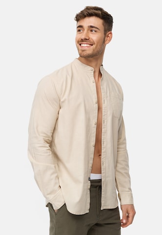 Coupe regular Chemise ' INRaffi ' INDICODE JEANS en beige : devant