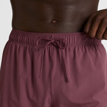 Regular Pantalon de sport new balance en violet