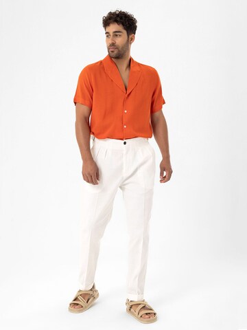Comfort fit Camicia di Dandalo in arancione
