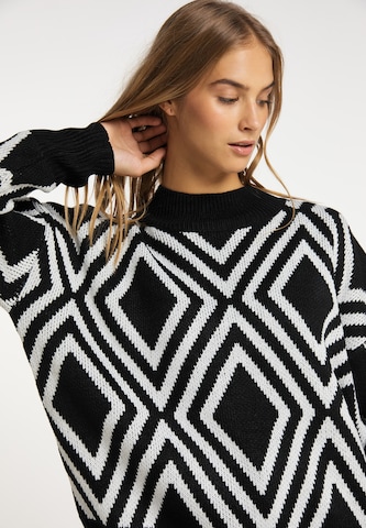 Pullover di IZIA in nero