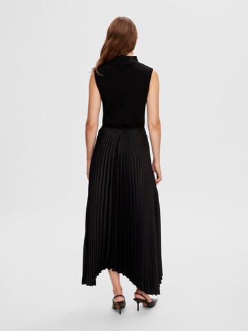 Top in maglia 'Caro' di SELECTED FEMME in nero