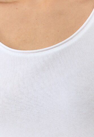 Cotton Candy T-Shirt 'DEETJE' in Weiß
