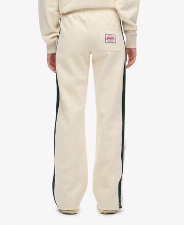 Loosefit Pantalon 'Essentials' Superdry en beige