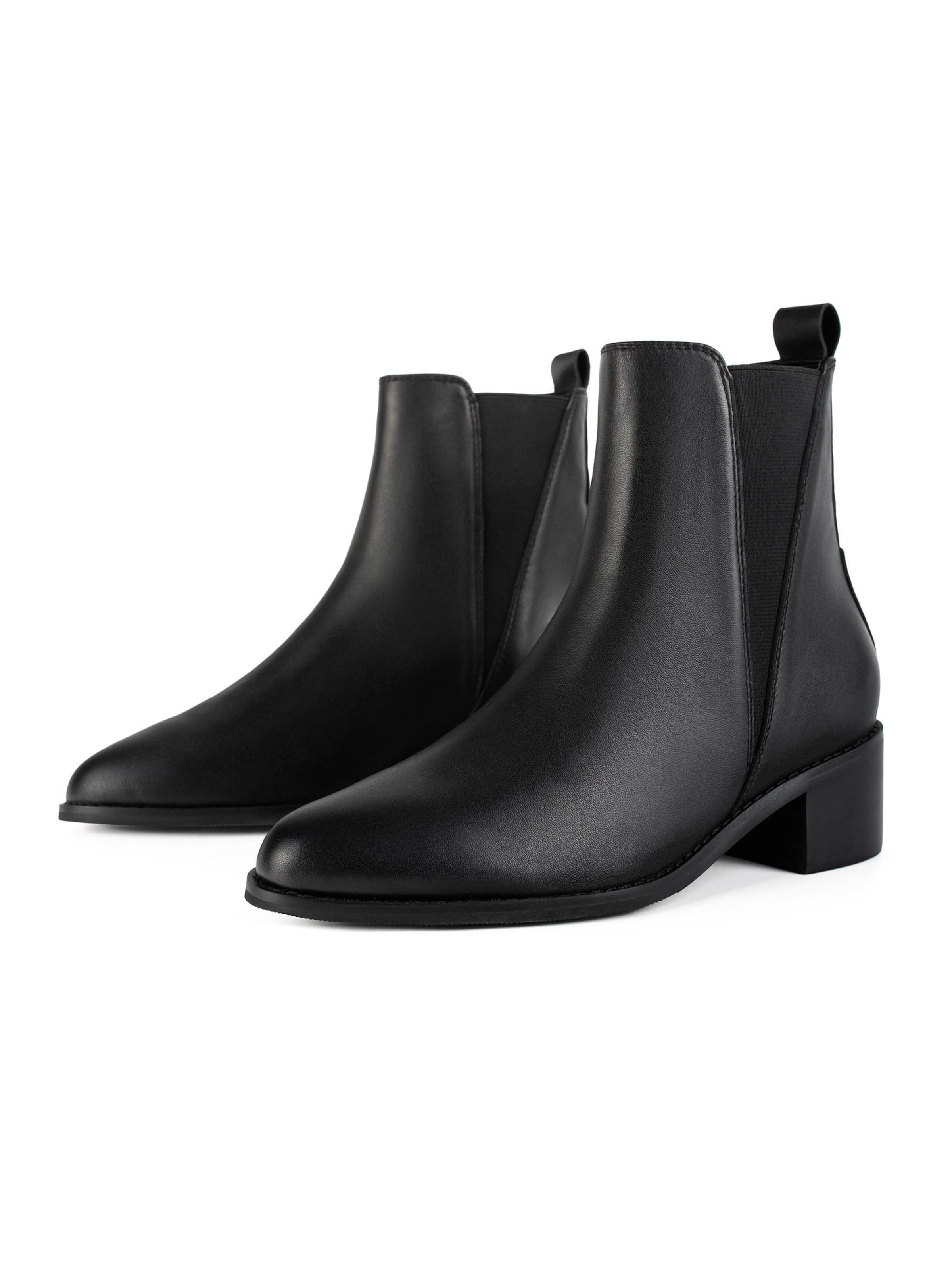 L37 HANDMADE SHOES Ankle boots 'GALACTIC MIST' in Black: front