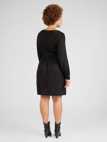 Vero Moda Curve فستان 'OTEA' بلون أسود