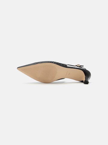 Escarpins à bride arrière 'AMARA' MICHAEL Michael Kors en noir