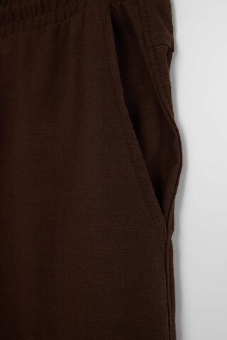 Trendyol - Loosefit Pantalón en marrón
