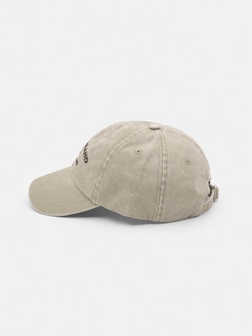 Pull&Bear Cap 'GORRA RHODE ISLAND' in Green: front