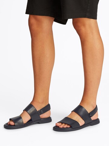 TOMMY HILFIGER - Sandalias en negro
