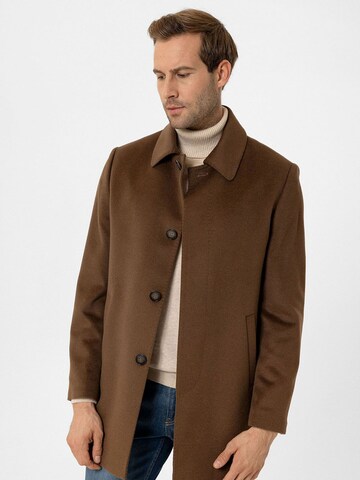Moxx Paris Between-seasons coat 'Pedro' in Beige