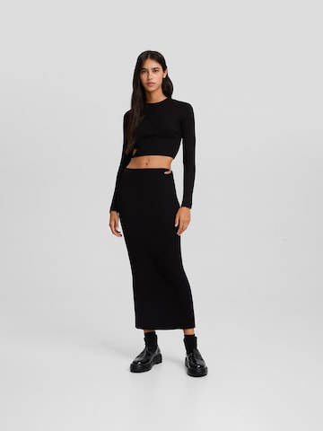 Pulover de la Bershka pe negru