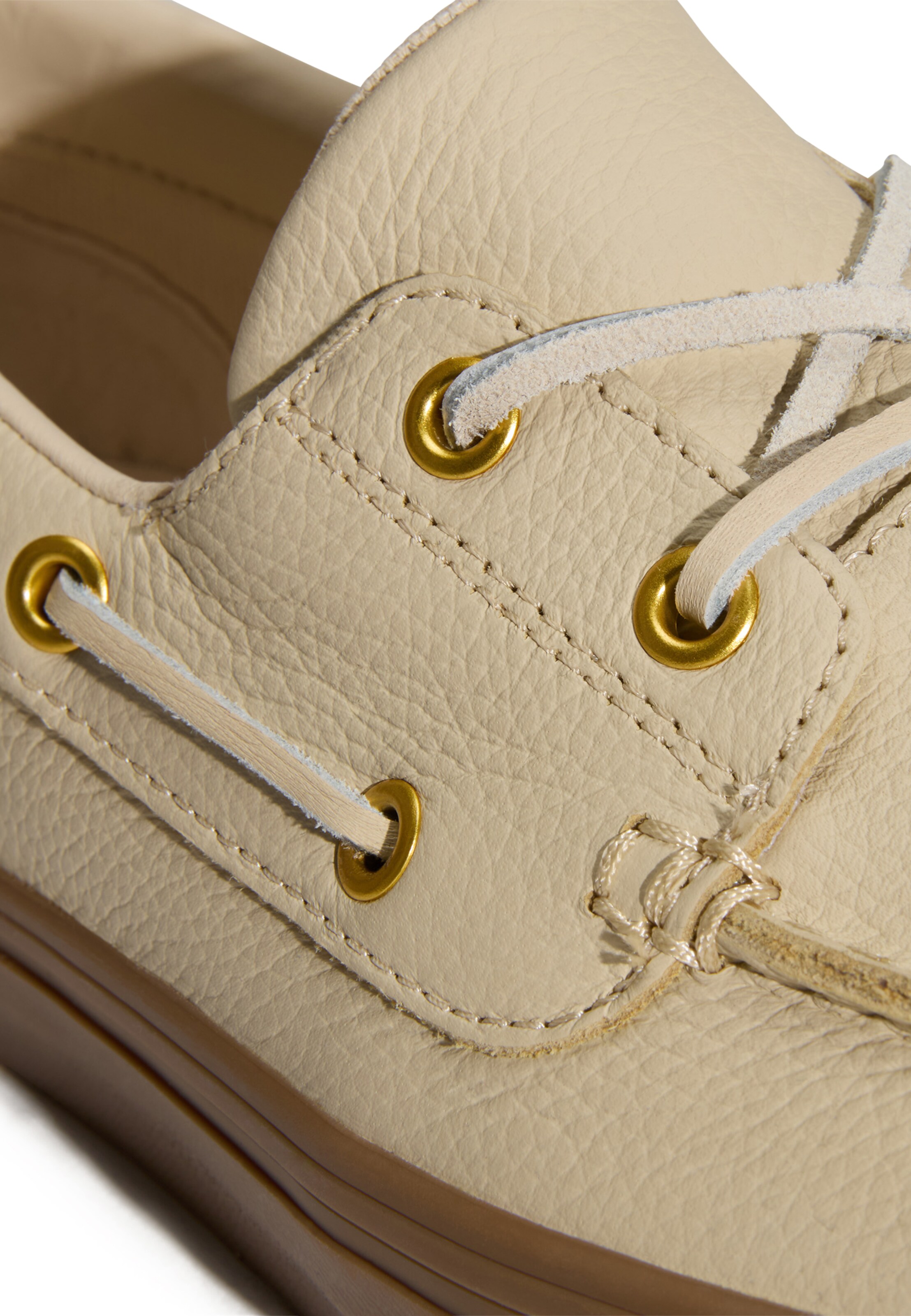 VANS Moccasin 'Eyelet' in Brown