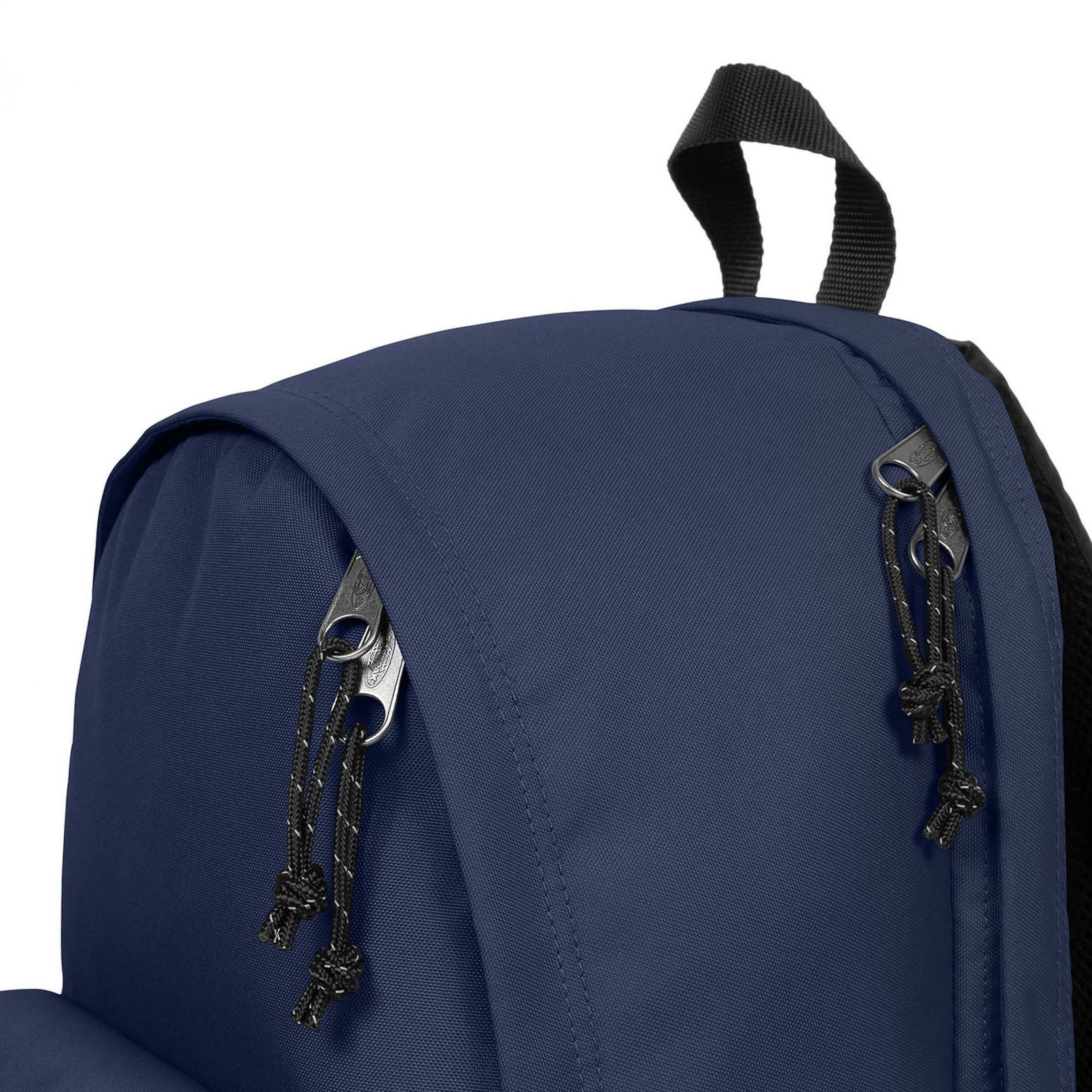 Zaino 'Day Office' di EASTPAK in blu