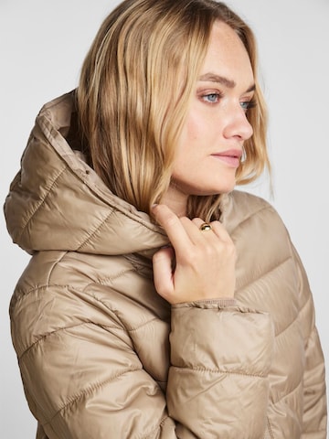 PIECES Between-Season Jacket 'BIRDIE' in Brown