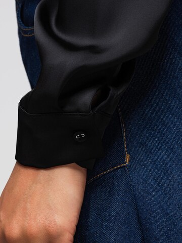 Camicia da donna di Ombre in nero