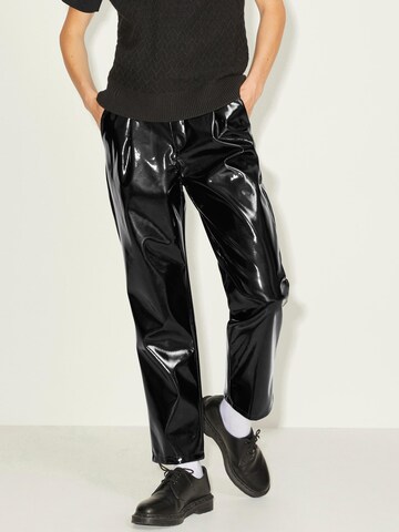 JJXX Regular Pleat-front trousers 'Catie' in Black