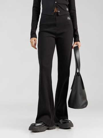Calvin Klein Jeans Rozšírený strih Nohavice - Čierna: predná strana